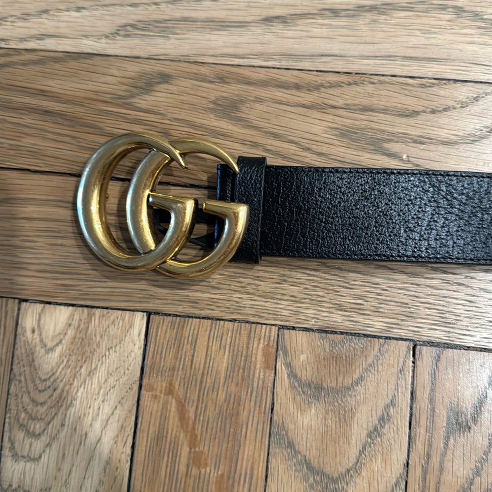 Gucci black women’s belt size 80 - 32